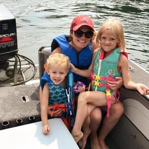 Meet your Posher, Stephanie